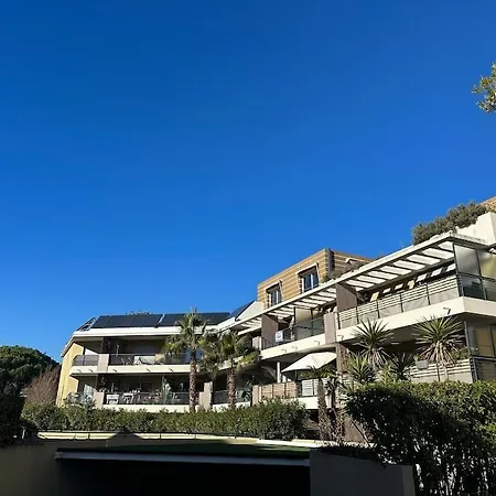Apartment L'appart Ideal Famille, Terrasse, Piscine,