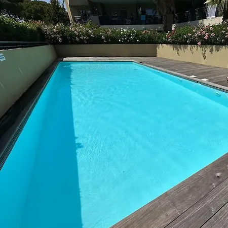L'appart Ideal Famille, Terrasse, Piscine, Villeneuve-Loubet