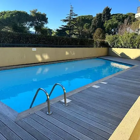 L'appart Idéal Famille, Terrasse, Piscine, Appartement Villeneuve-Loubet